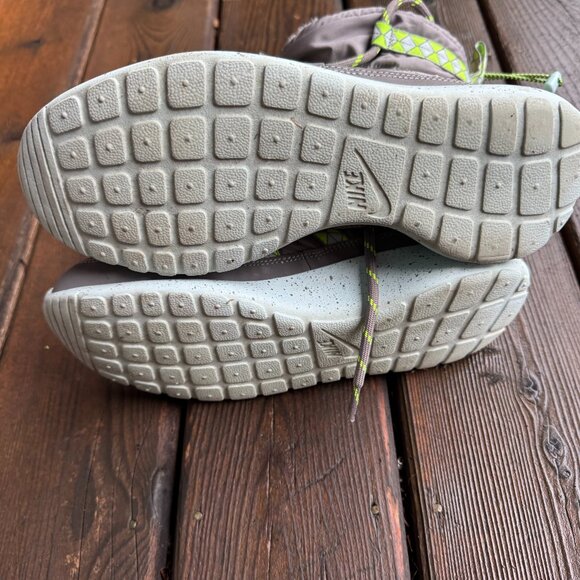 NIKE Roshe Run Hi Sneakerboot Gray/Lime Shoes in Women's 9 - 616724-001 - Picture 11 of 13